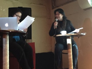 司会の相原理歩さん(左)と講師の安宅直子さん(右)。テンポよい進行で息ぴったり。